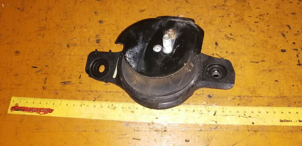 подушка двигателя Subaru Impreza