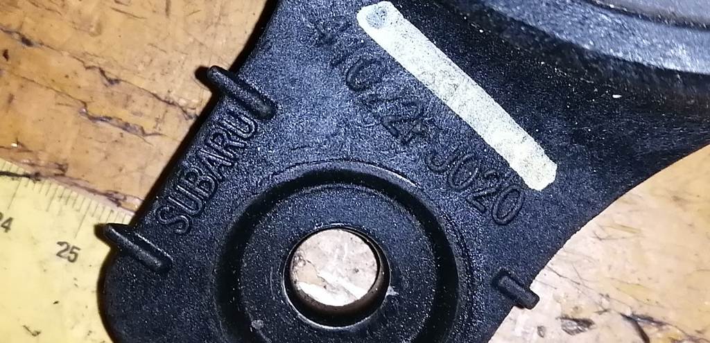 подушка двигателя Subaru Impreza