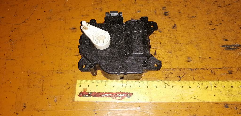 сервопривод заслонок печки Mitsubishi Colt
