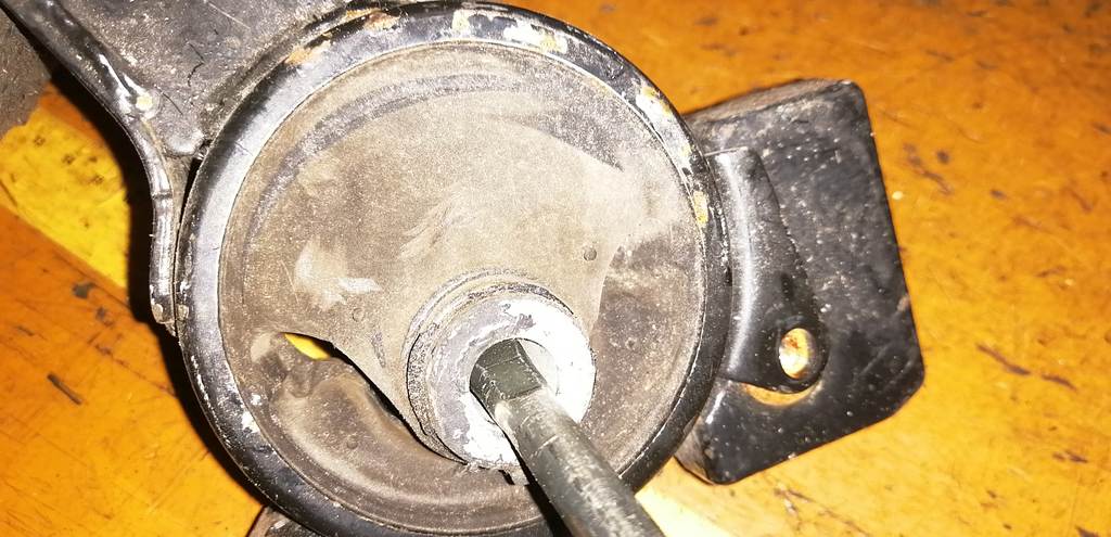 подушка двигателя Honda Element
