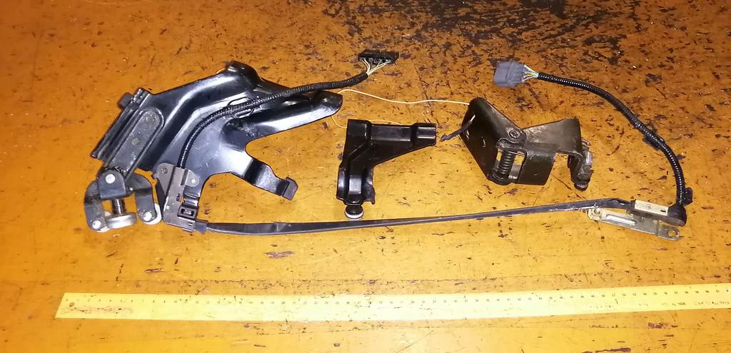 ролик дверной Honda Mobilio Spike
