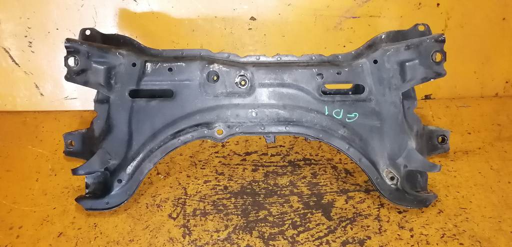 балка Honda Fit