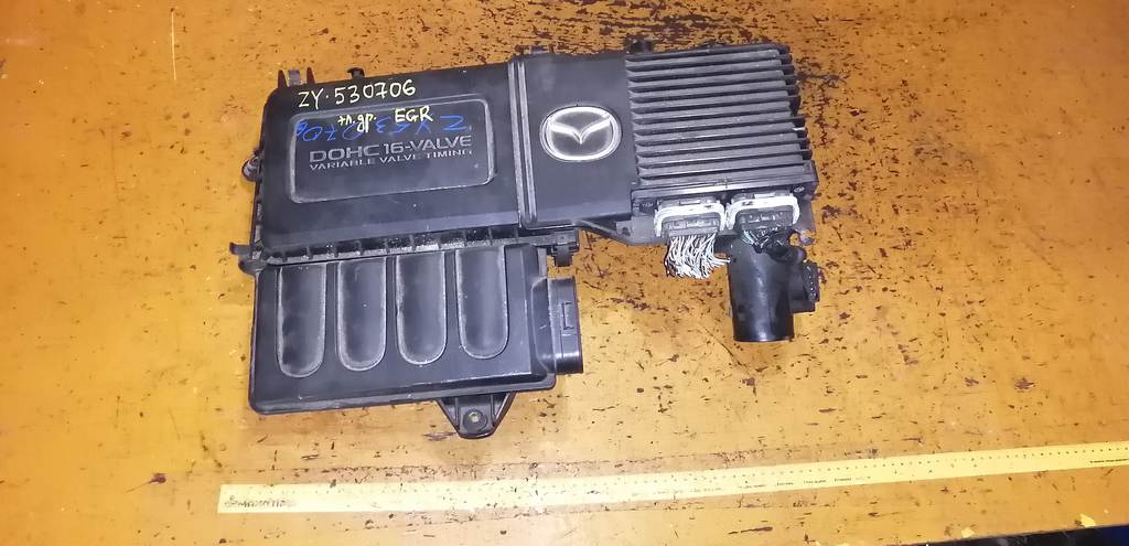 блок управления двс Mazda Axela