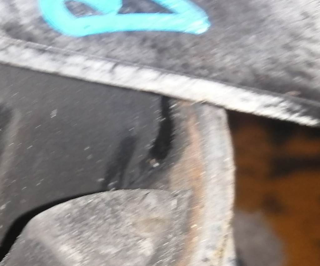 подушка двигателя Mazda Demio