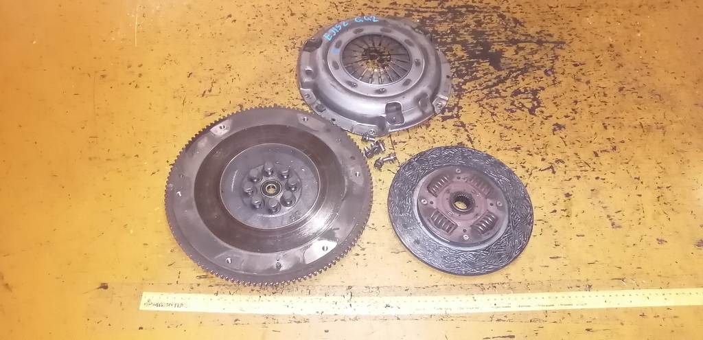 сцепление Subaru Impreza