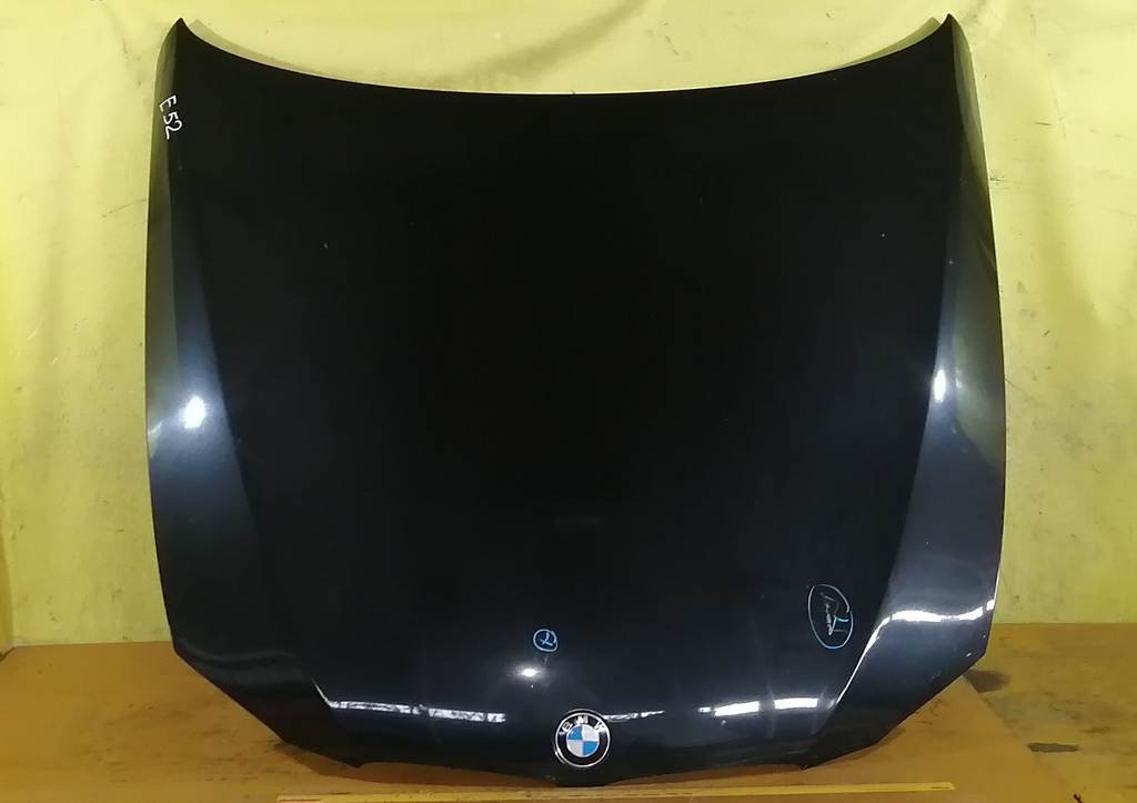 капот BMW 3 Series