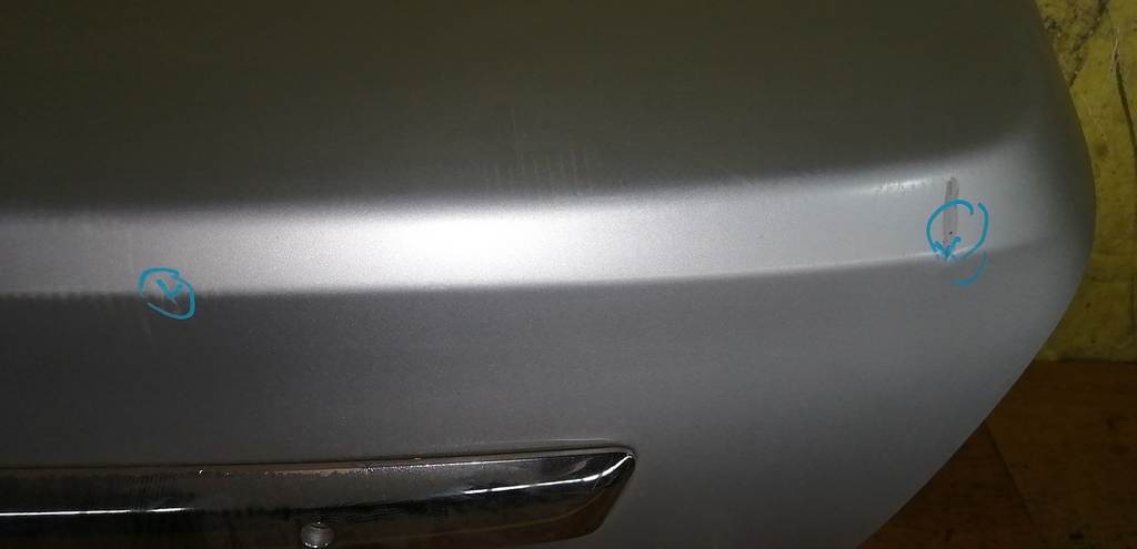 крышка багажника Nissan Tiida Latio