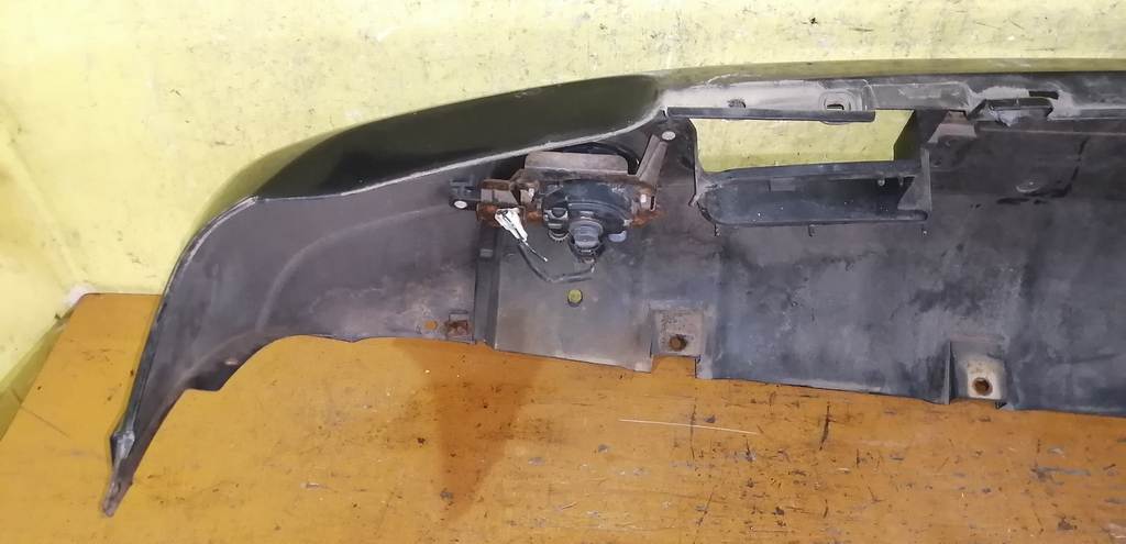 бампер Suzuki Jimny