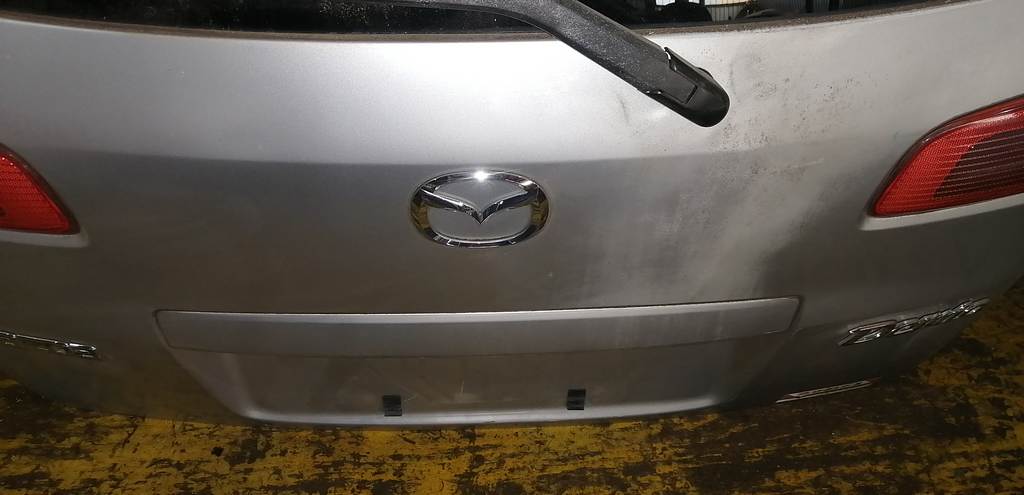 дверь 5-я Mazda Demio