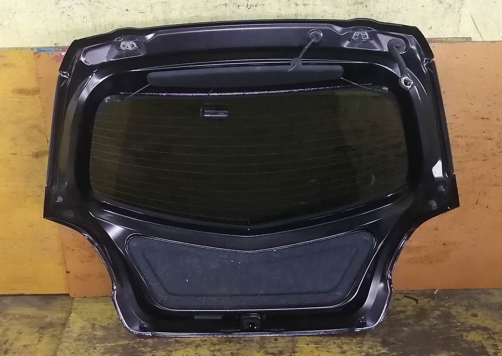 дверь 5-я Mazda Demio