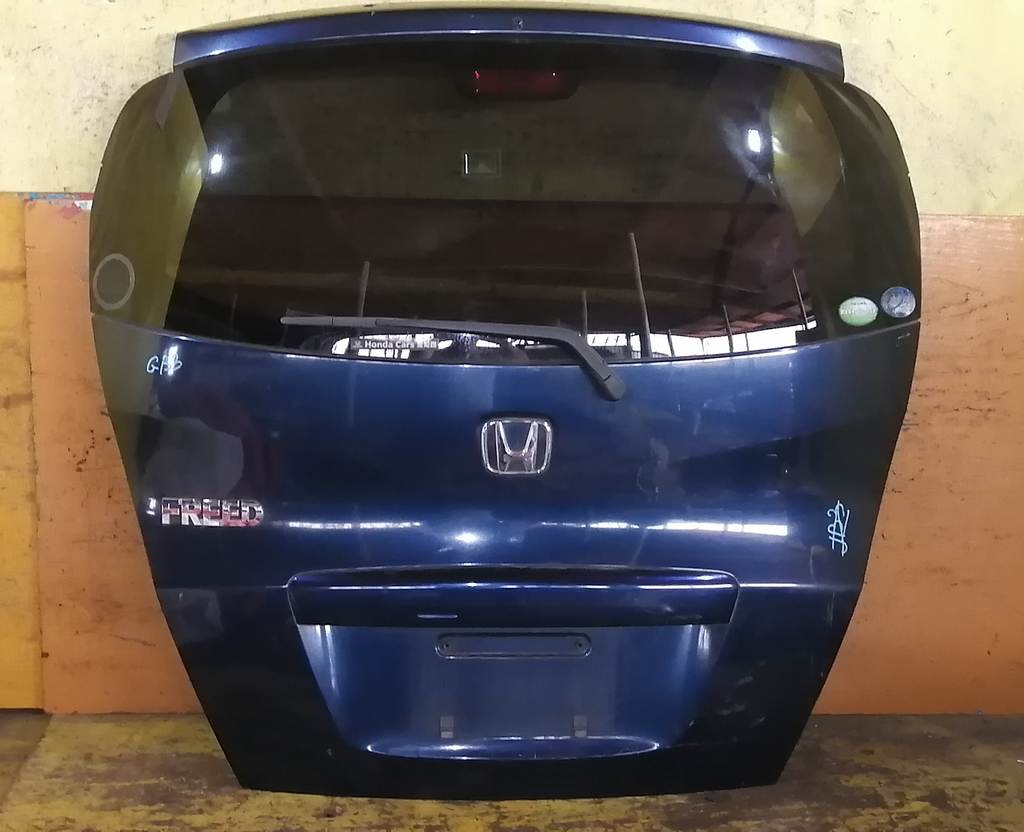 дверь 5-я Honda Freed