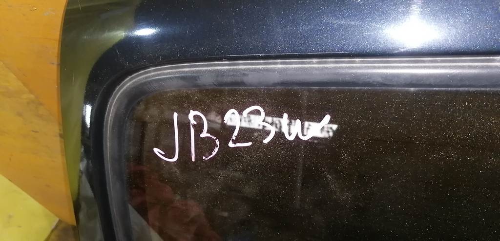 дверь 5-я Suzuki Jimny