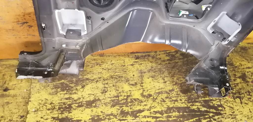 крыло Mitsubishi Pajero Mini