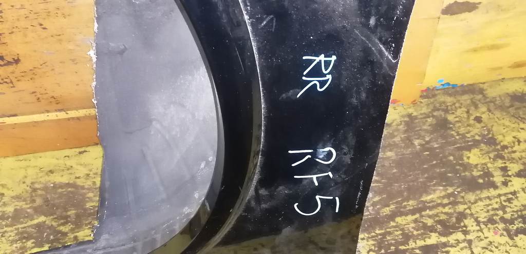 крыло Honda Stepwgn