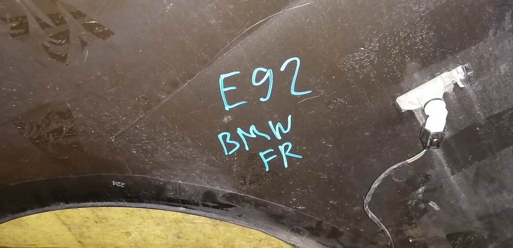 крыло BMW 3 Series