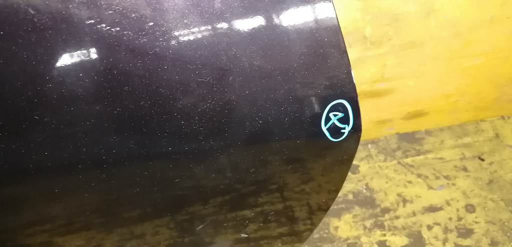дверь Mazda Demio