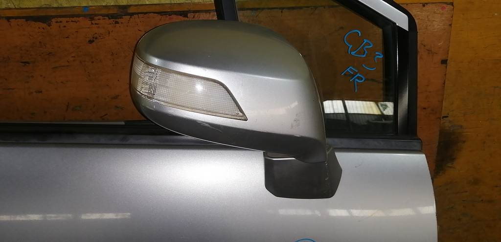 зеркало Honda Freed