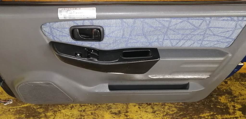 дверь Mitsubishi Pajero Mini