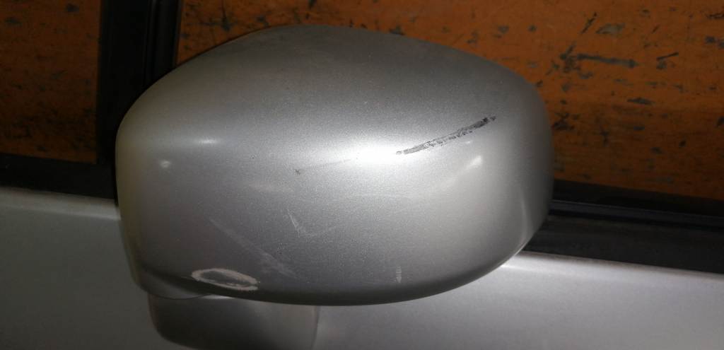 зеркало Nissan Tiida Latio