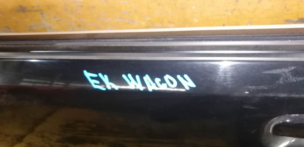 дверь Mitsubishi eK Wagon