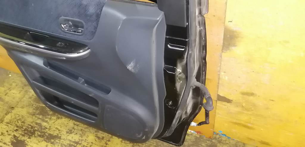 дверь Honda Stepwgn