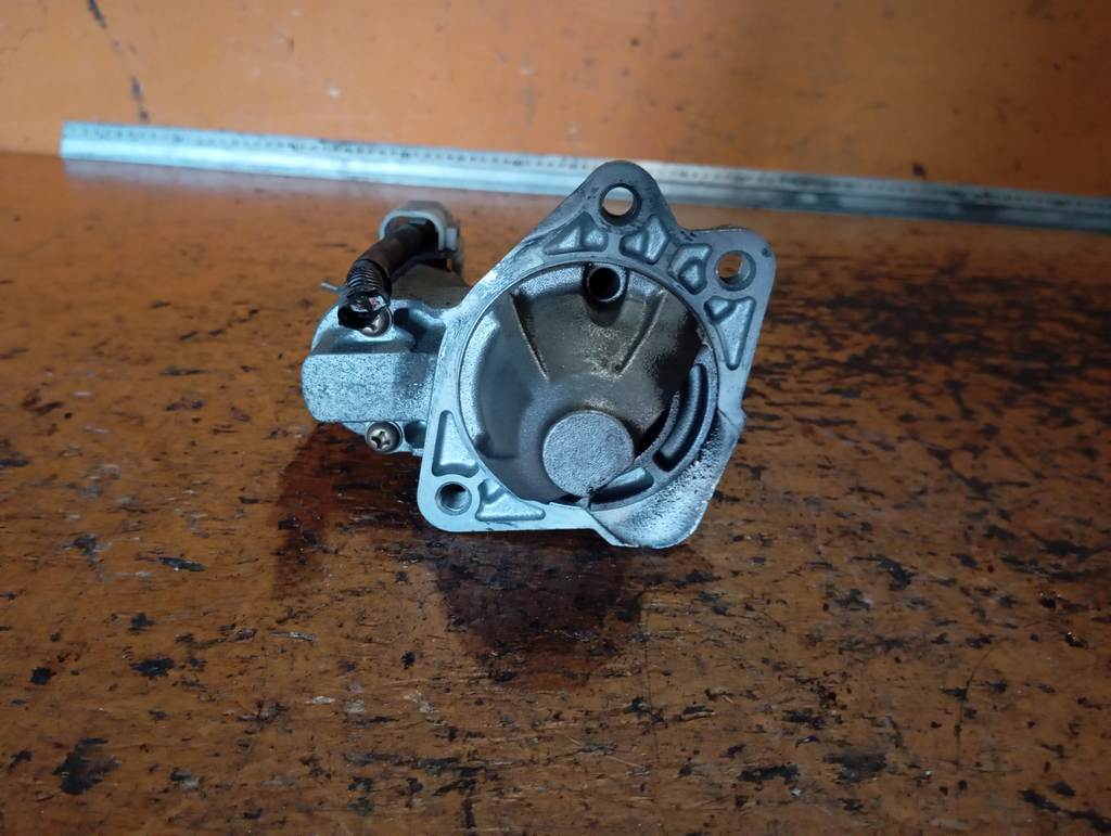 стартер Mazda Demio