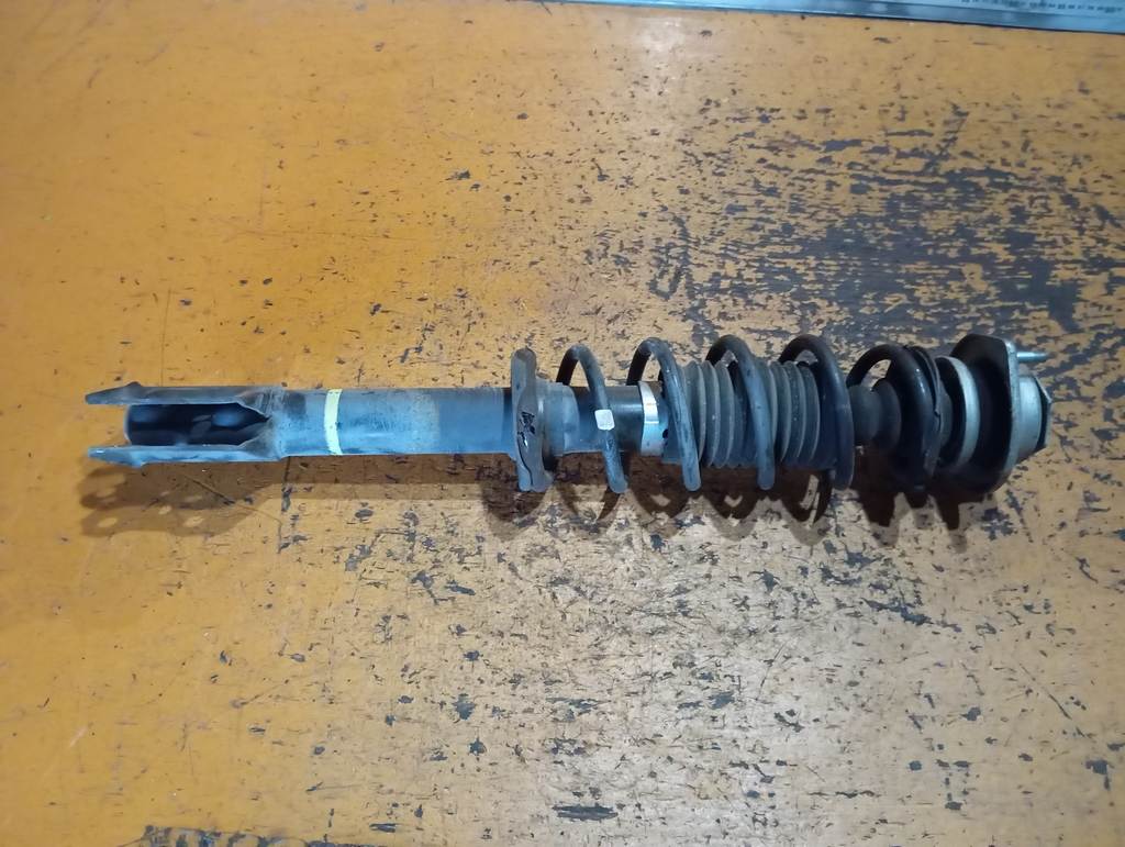 стойка Toyota Passo