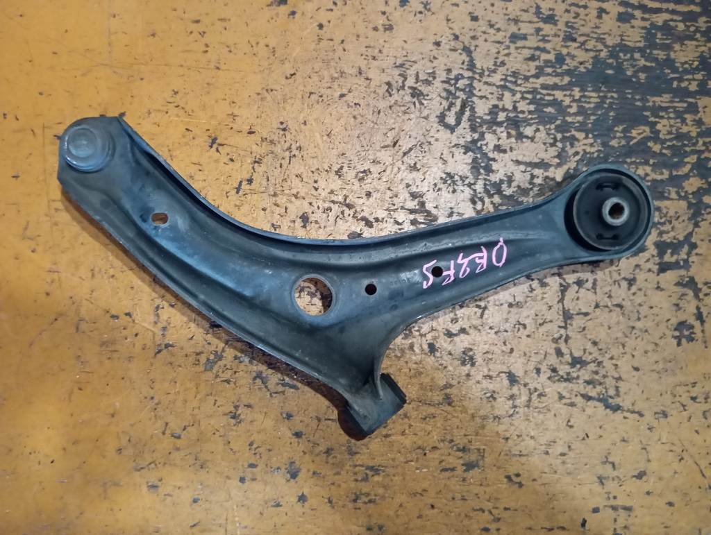 рычаг Mazda Demio