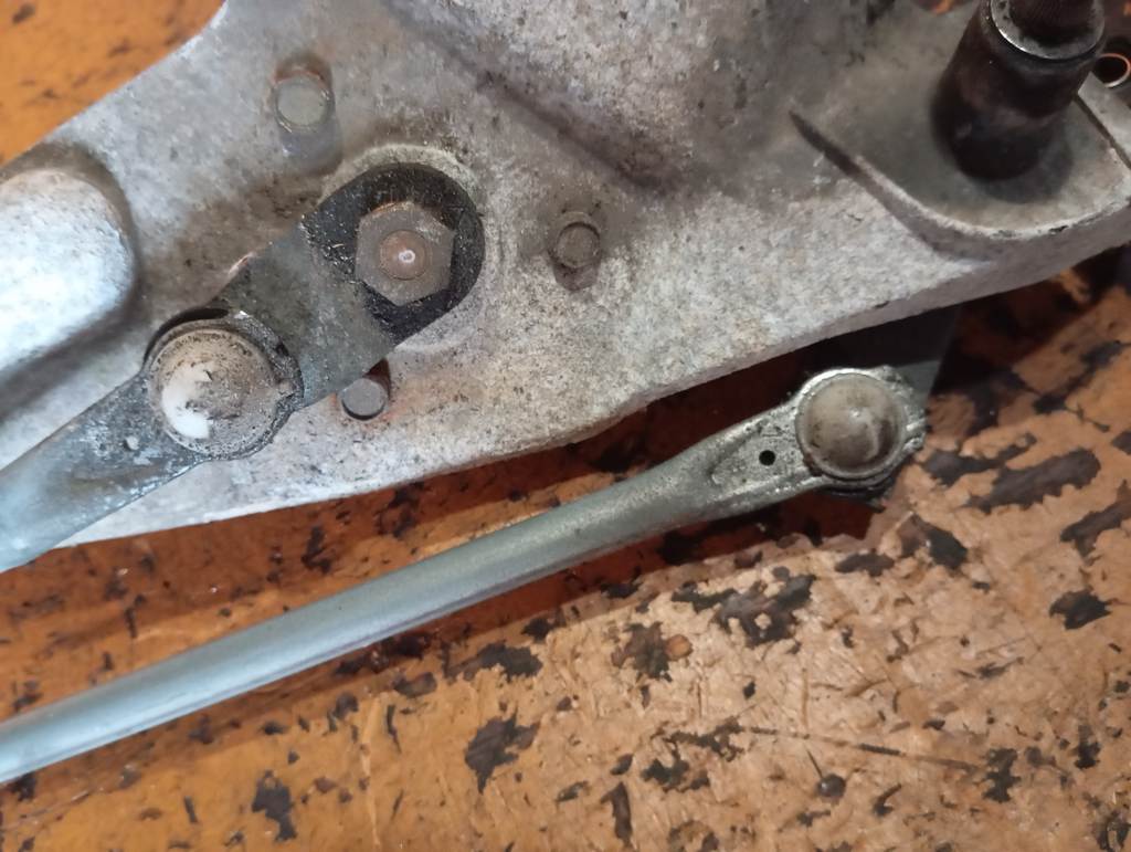 трапеция дворников Honda Stepwgn