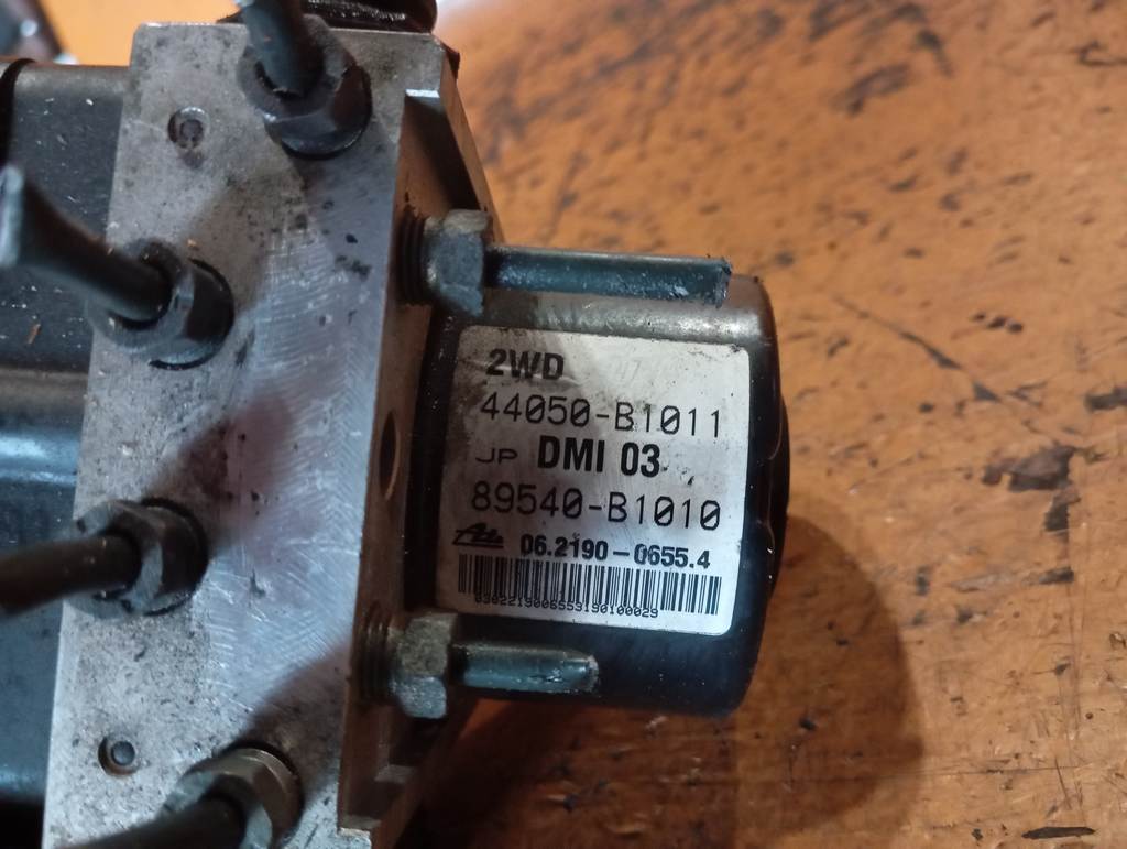 блок abs Toyota Passo