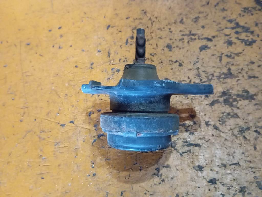 подушка двигателя Honda Stepwgn
