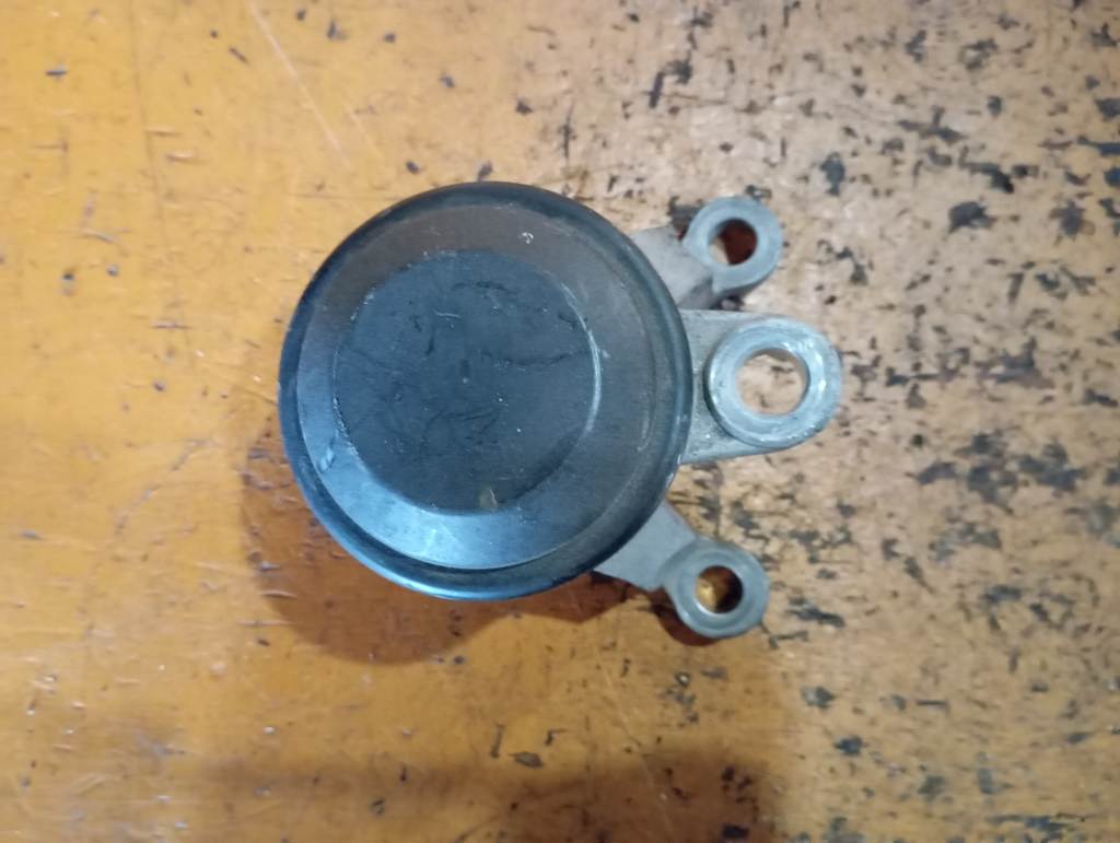 подушка двигателя Nissan Teana