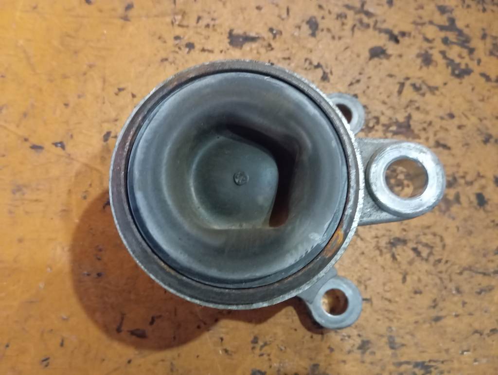 подушка двигателя Nissan Teana