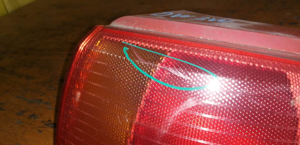 стоп-сигнал Mazda Demio