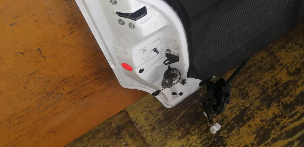 дверь Honda N Box