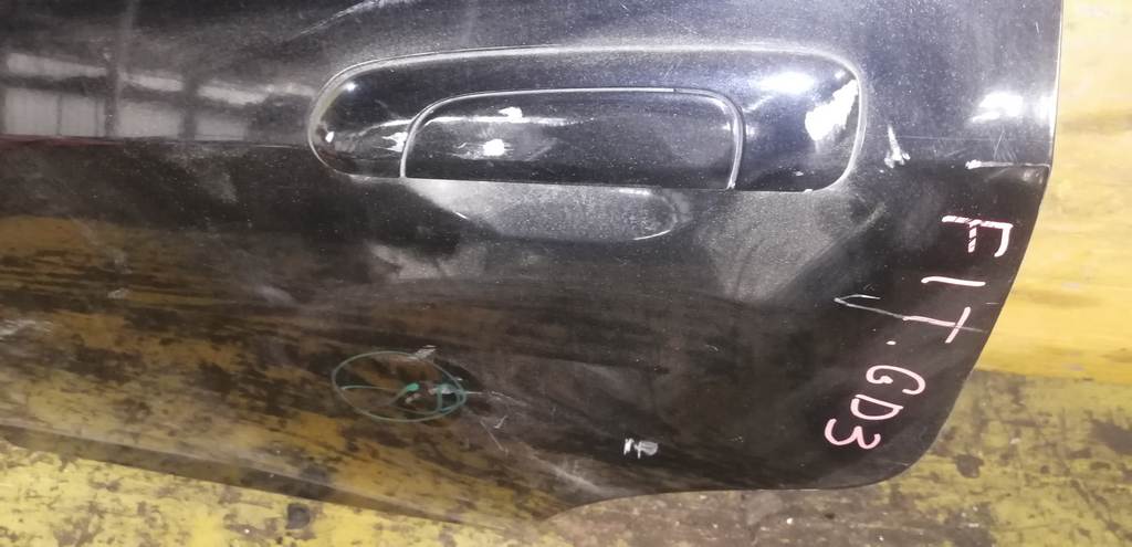 дверь Honda Fit