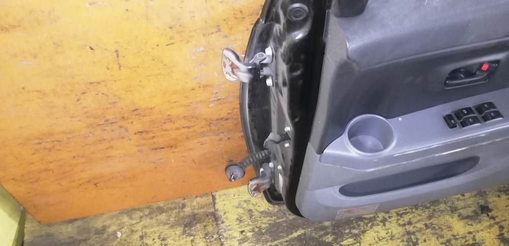 дверь Toyota Passo
