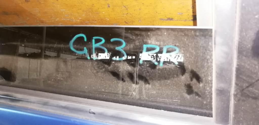 дверь Honda Freed