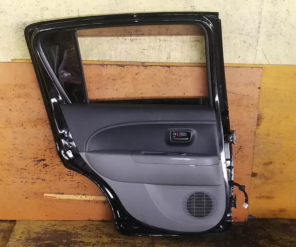дверь Toyota Passo