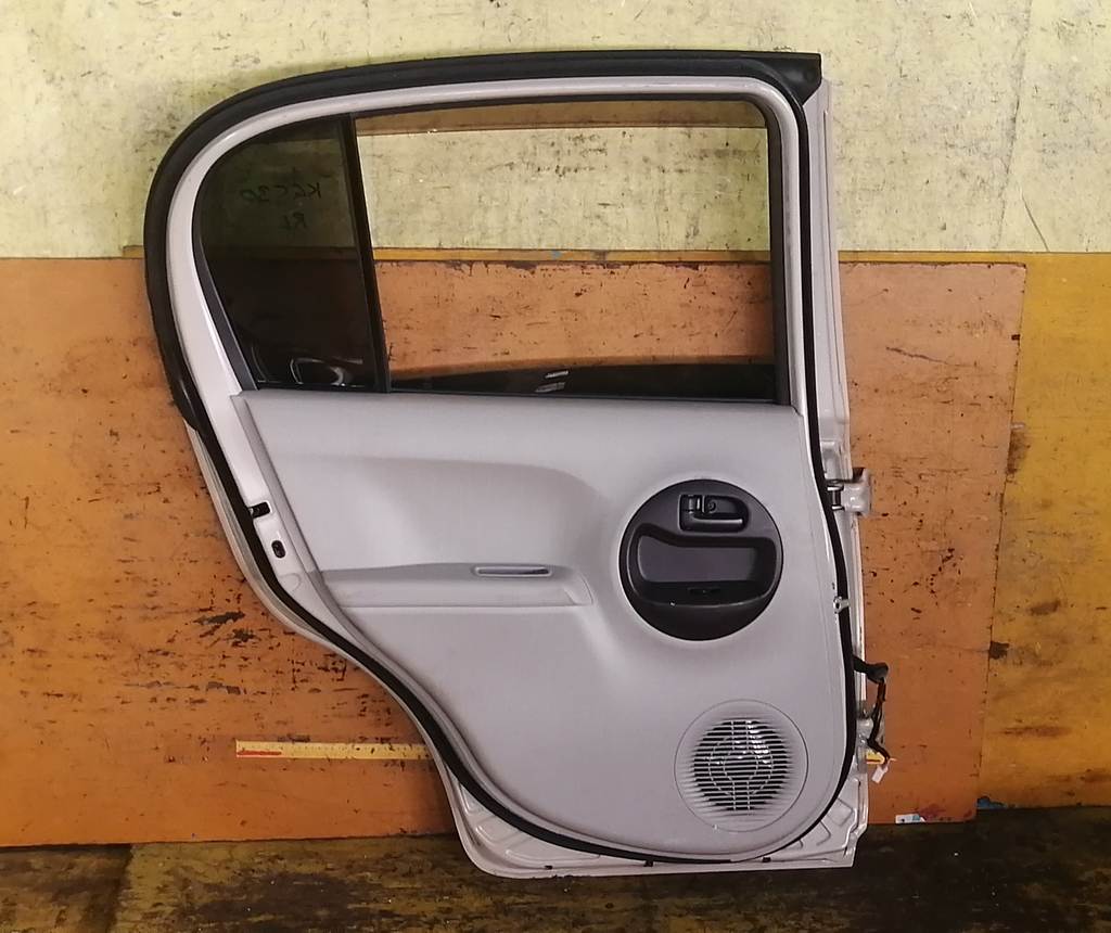 дверь Toyota Passo