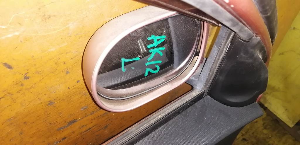 зеркало Nissan March