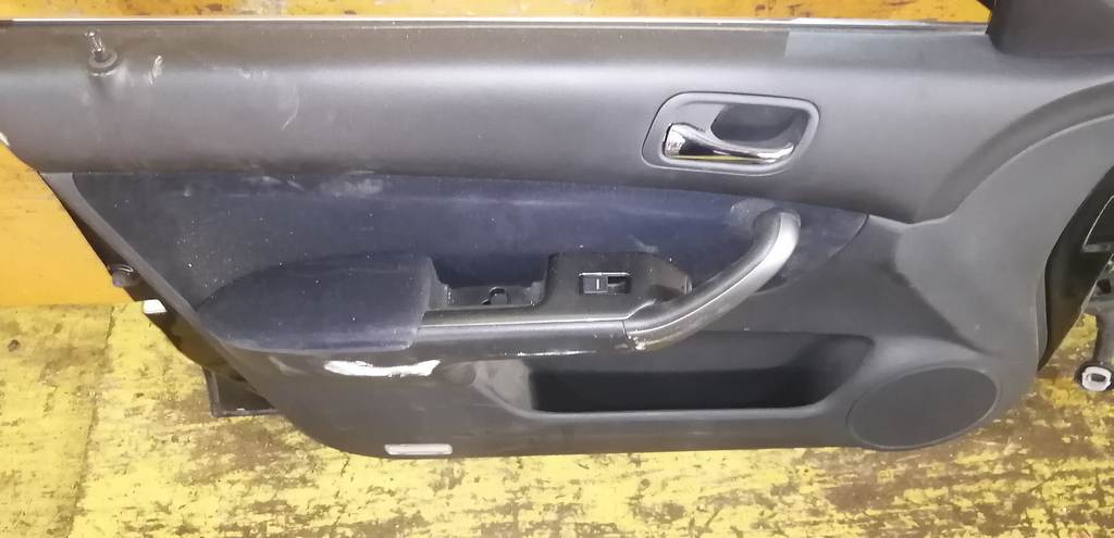 дверь Honda Accord