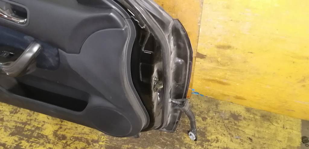 дверь Honda Accord