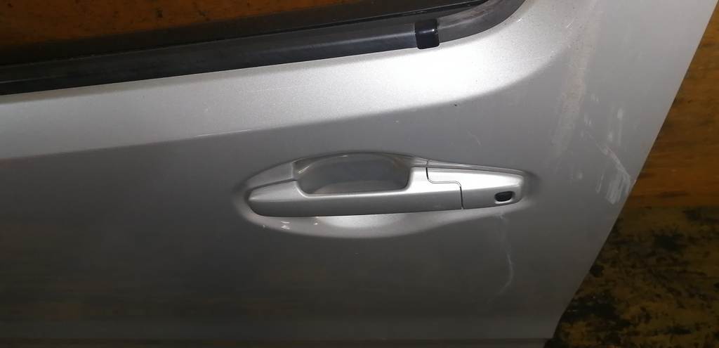 дверь Suzuki Wagon R