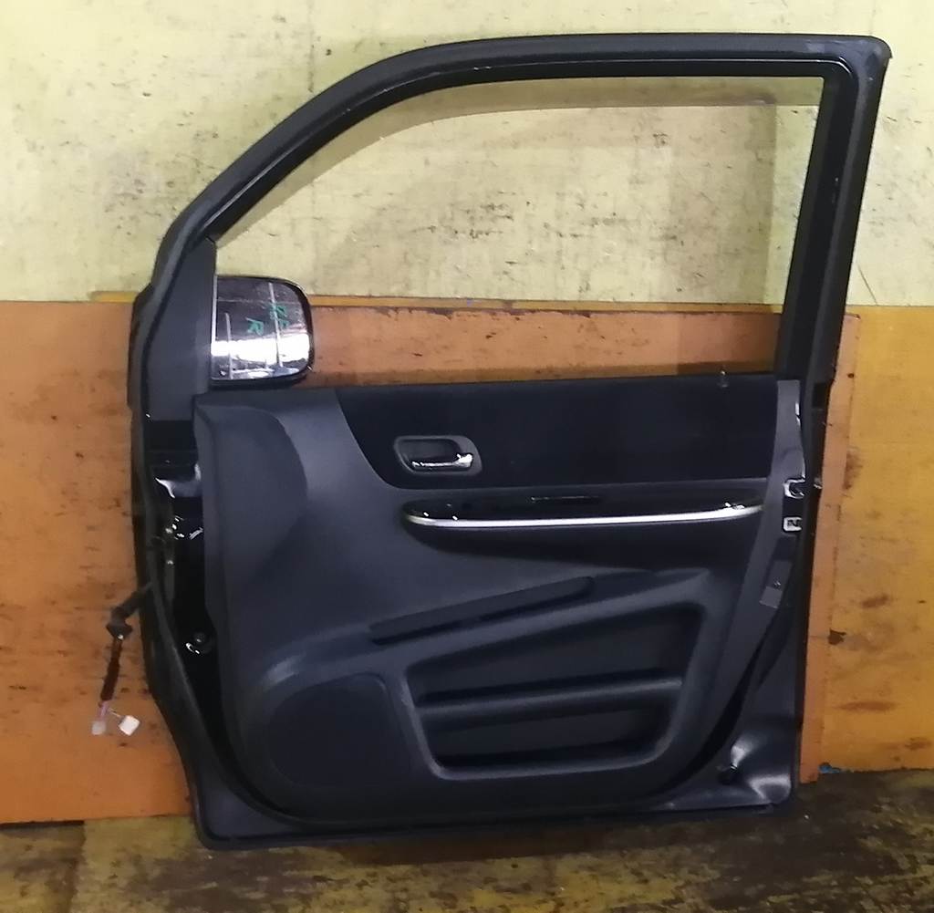 дверь Honda Stepwgn