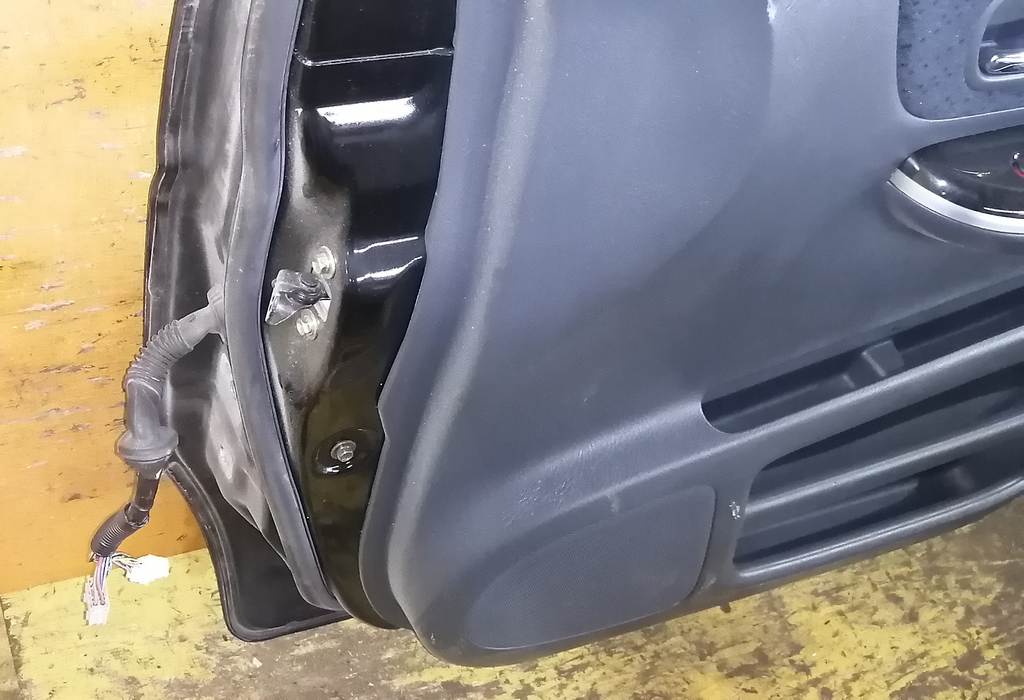 дверь Honda Stepwgn