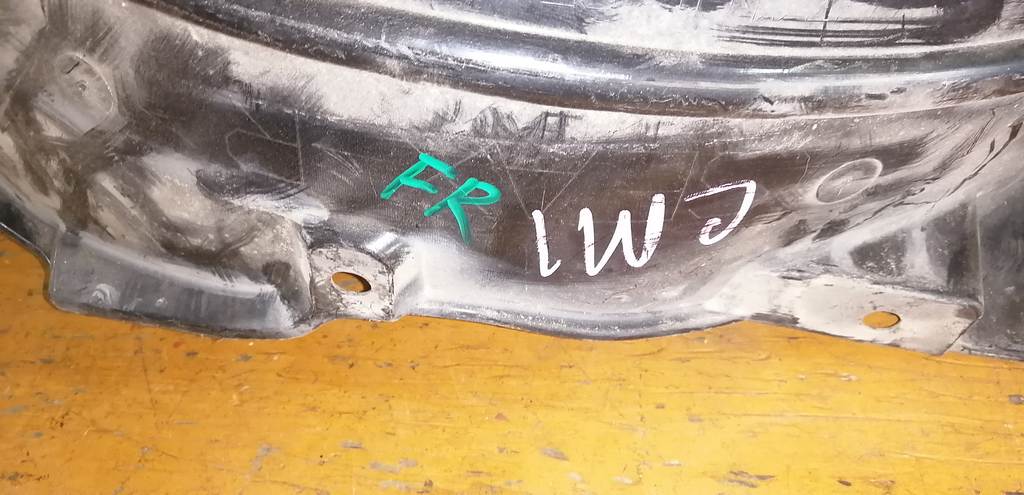 подкрылок Honda Accord