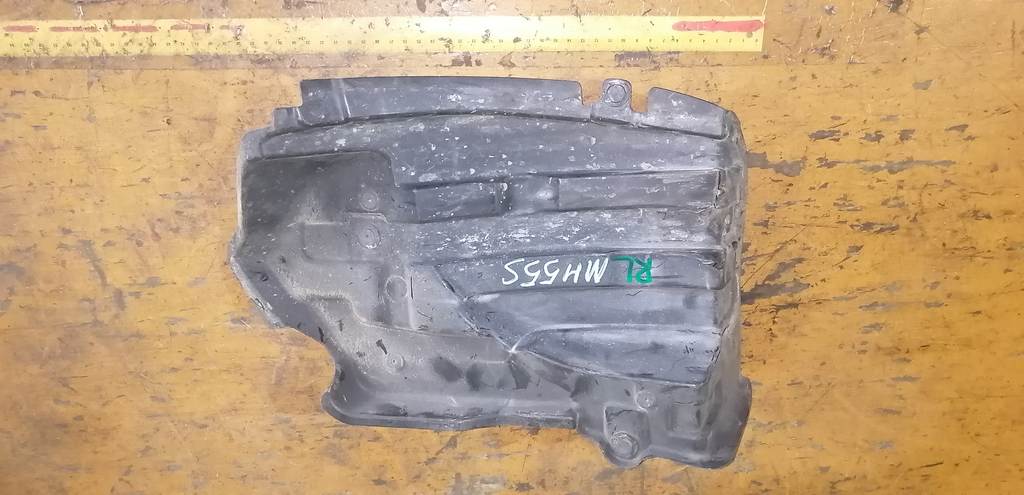 подкрылок Suzuki Wagon R