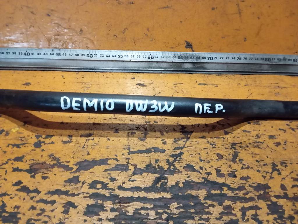стабилизатор Mazda Demio