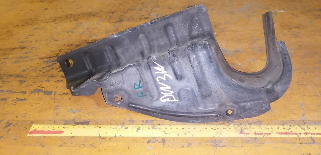 защита двигателя Mazda Demio